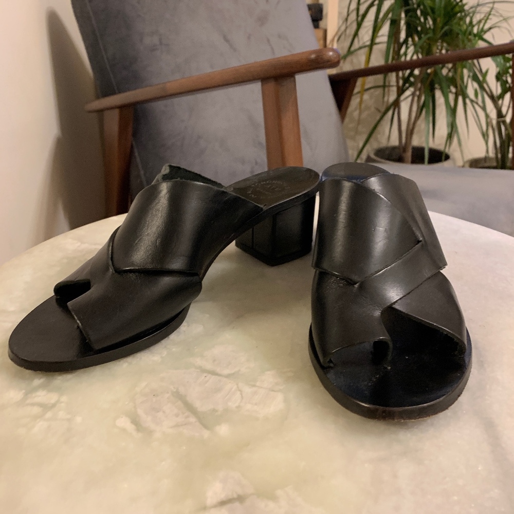 ATP ATELIER Leather Sandals